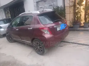 Toyota Yaris 2012 Burgundy