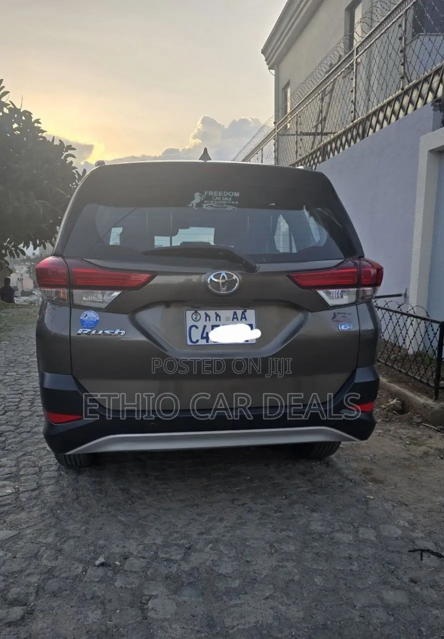 Toyota Rush 2023 Brown