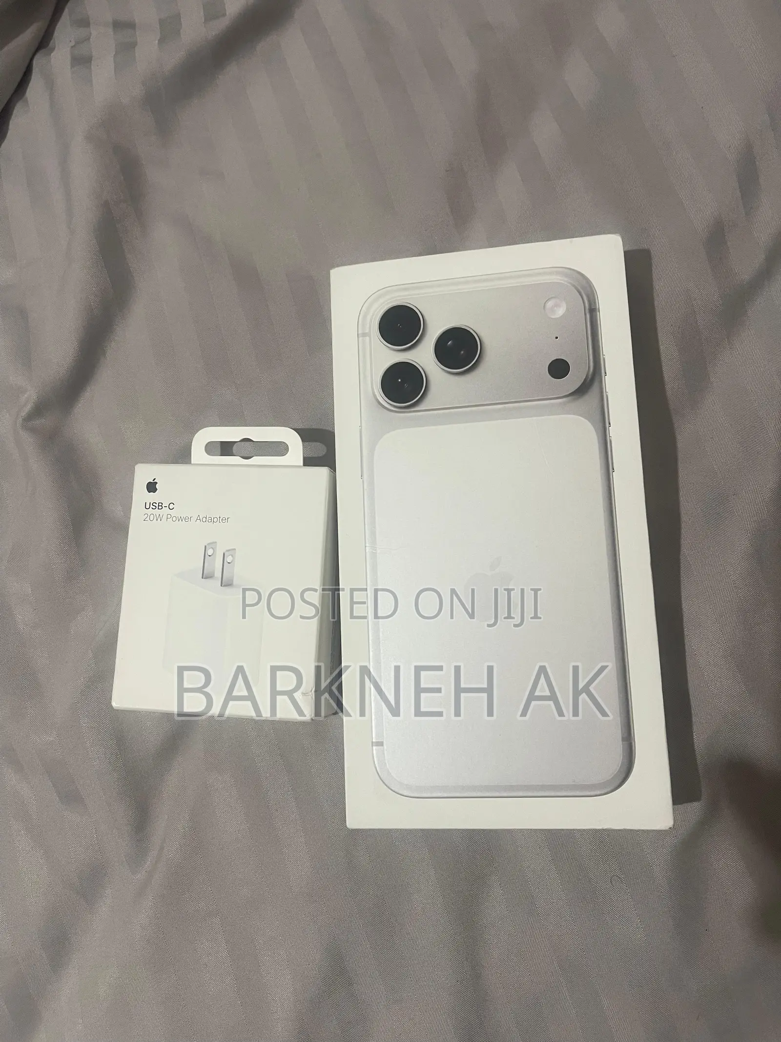 New Apple iPhone 17 Pro Max 1 TB Silver