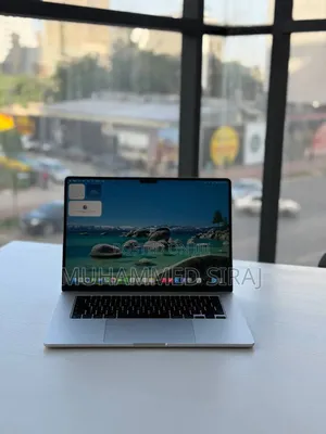 New Laptop Apple MacBook Air 2022 M2 8GB Apple M2 SSD 512GB