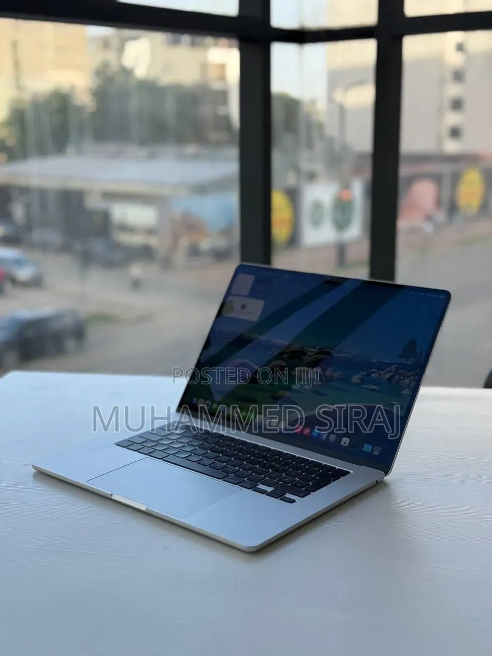 New Laptop Apple MacBook Air 2022 M2 8GB Apple M2 SSD 512GB