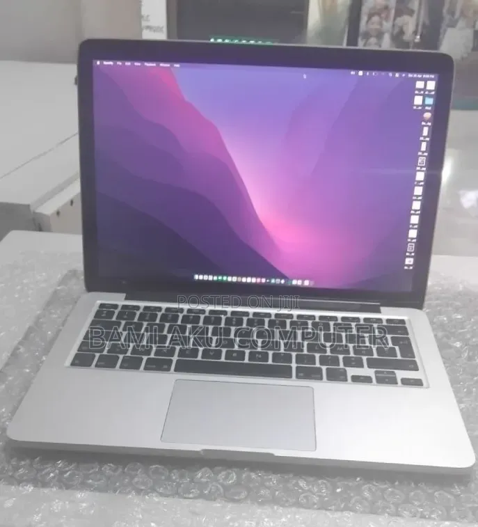 New Laptop Apple MacBook Pro 2015 8GB Intel Core i5 SSD 128GB