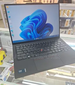 New Laptop Lenovo ThinkPad X1 Carbon 32GB Intel Core Ultra 7 SSD 1T