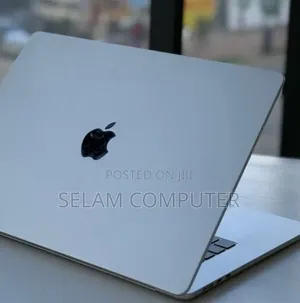 New Laptop Apple MacBook Pro M1 8GB Apple M2 SSD 512GB