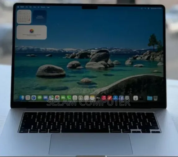 New Laptop Apple MacBook Pro M1 8GB Apple M2 SSD 512GB