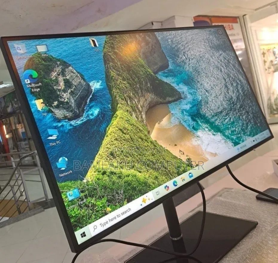 Brand New Lenovo 27" Inch Frameless Monitor 2022/23