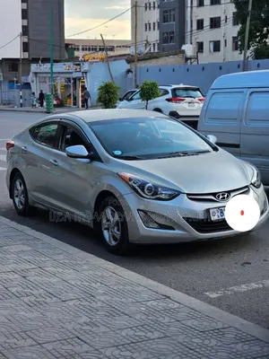 Hyundai Elantra 2015 Pink