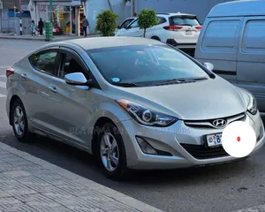 Hyundai Elantra 2015 Pink