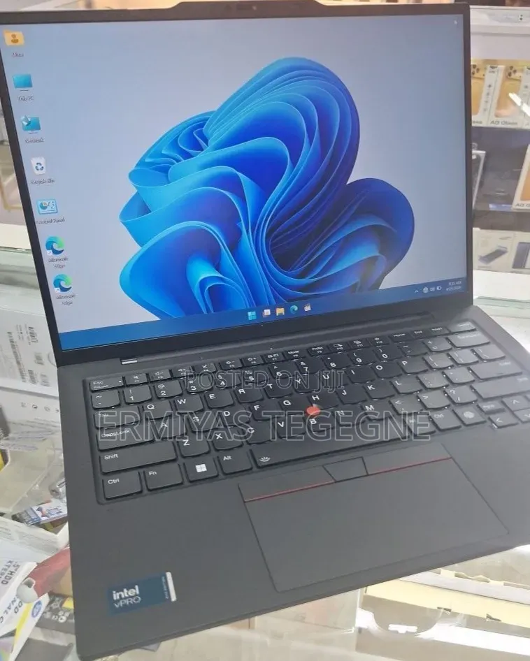 New Laptop Lenovo ThinkPad X1 Carbon 16GB Intel Core Ultra 7 SSD 512GB