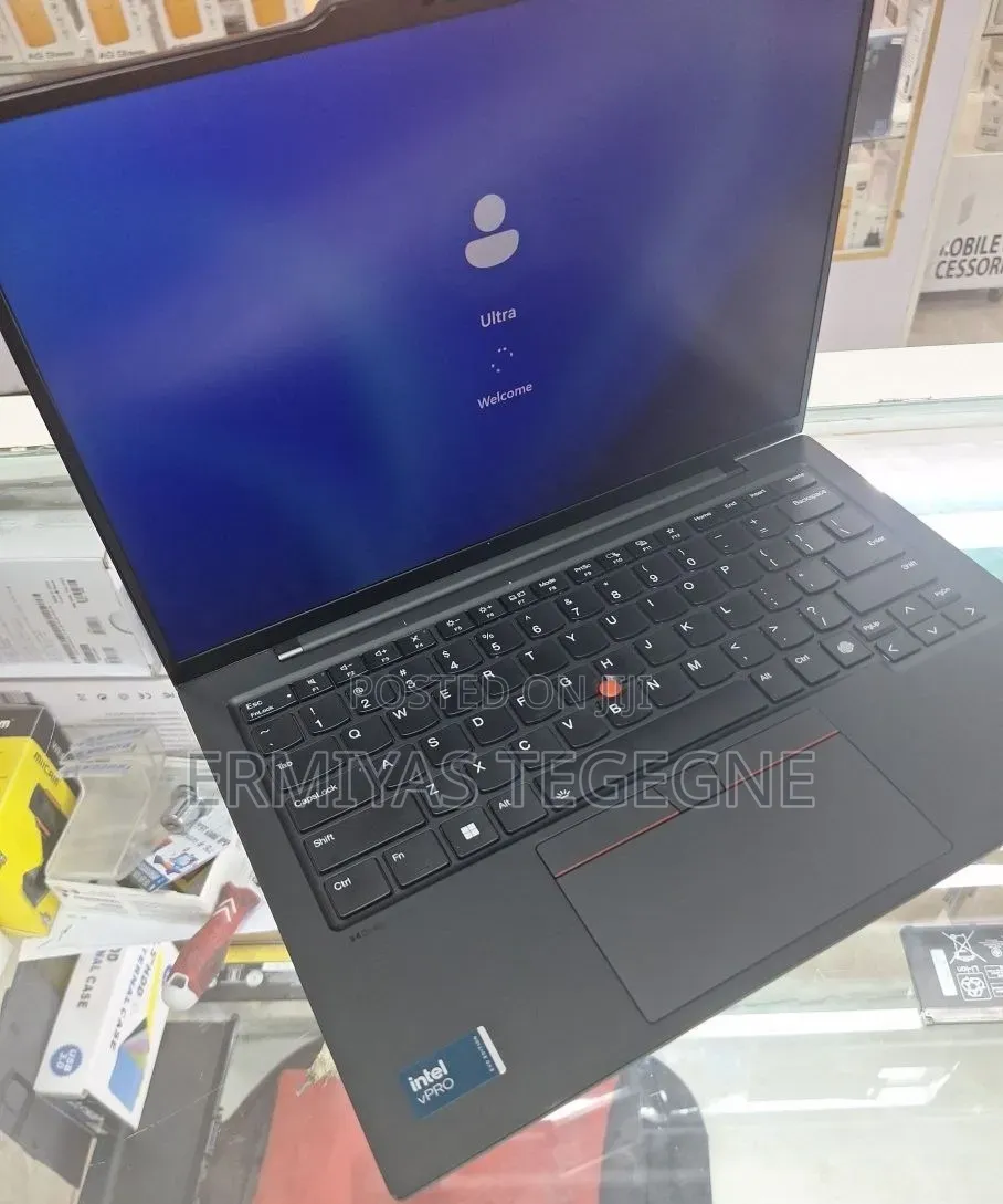 New Laptop Lenovo ThinkPad X1 Carbon 16GB Intel Core Ultra 7 SSD 512GB