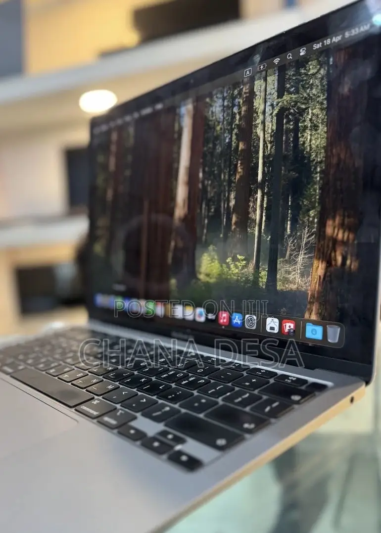 New Laptop Apple MacBook Air 2020 M1 8GB Apple M1 SSD 256GB