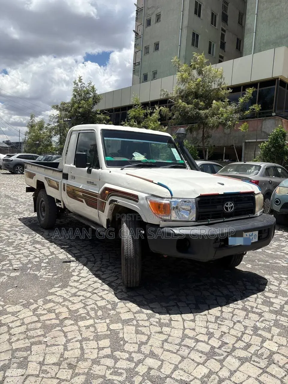 Toyota Land Cruiser 2012 White