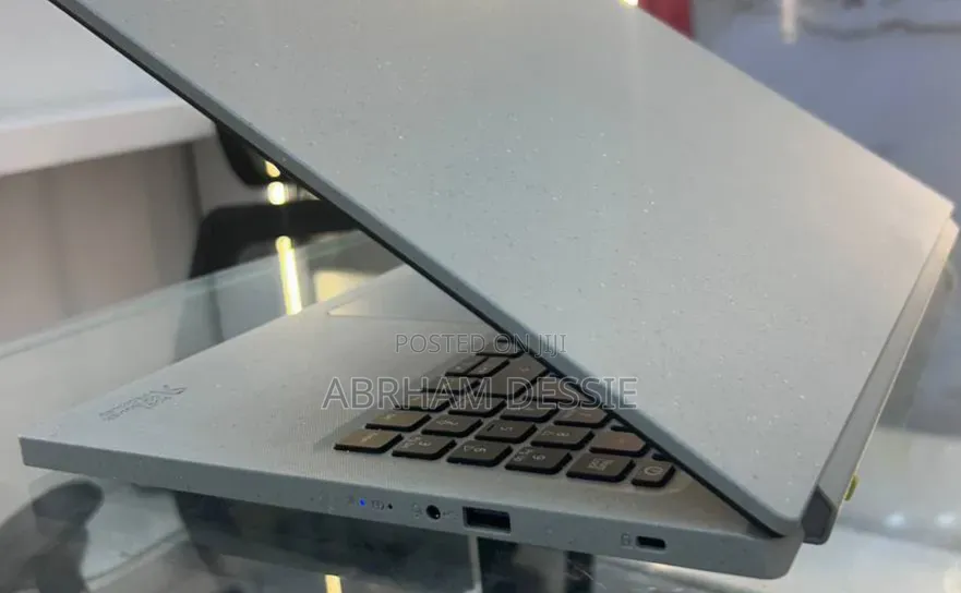 New Laptop Acer 16GB Intel Core i7 SSD 1T