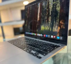 New Laptop Apple MacBook Air 2020 M1 8GB Apple M1 SSD 256GB