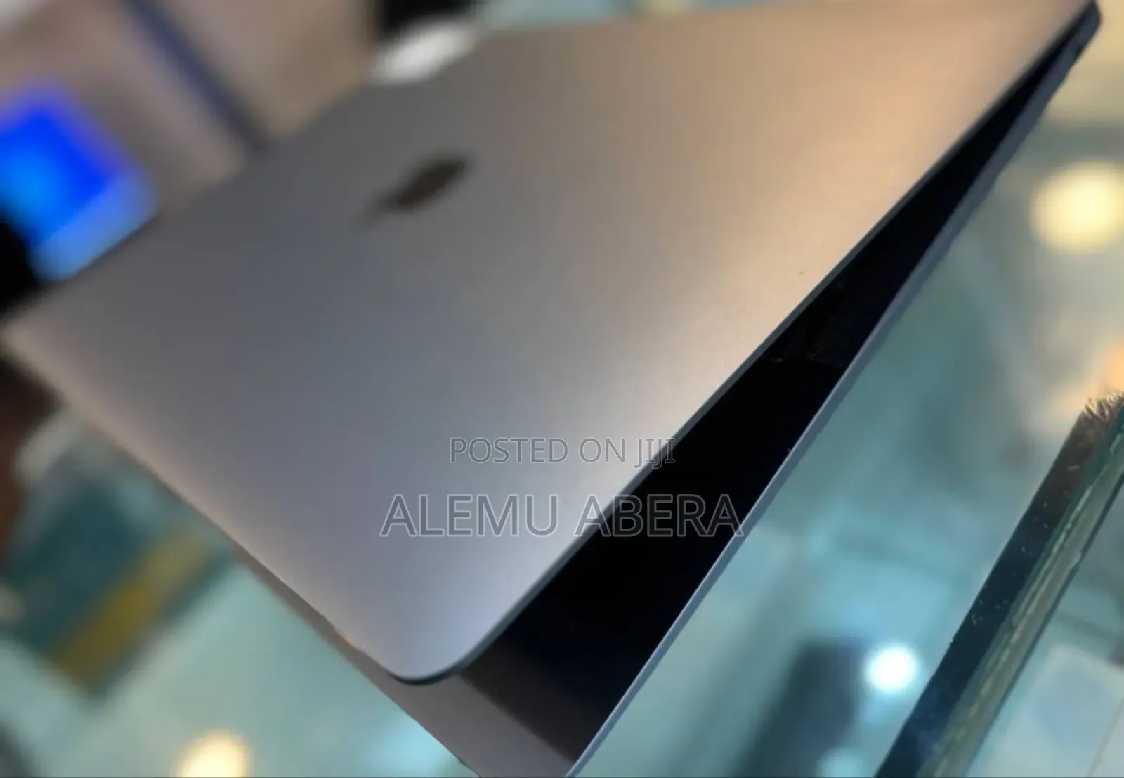 New Laptop Apple MacBook Air 2020 M1 8GB Apple M1 SSD 256GB