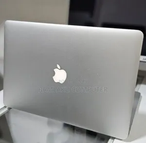 New Laptop Apple MacBook Pro 2015 16GB Intel Core i7 SSD 256GB