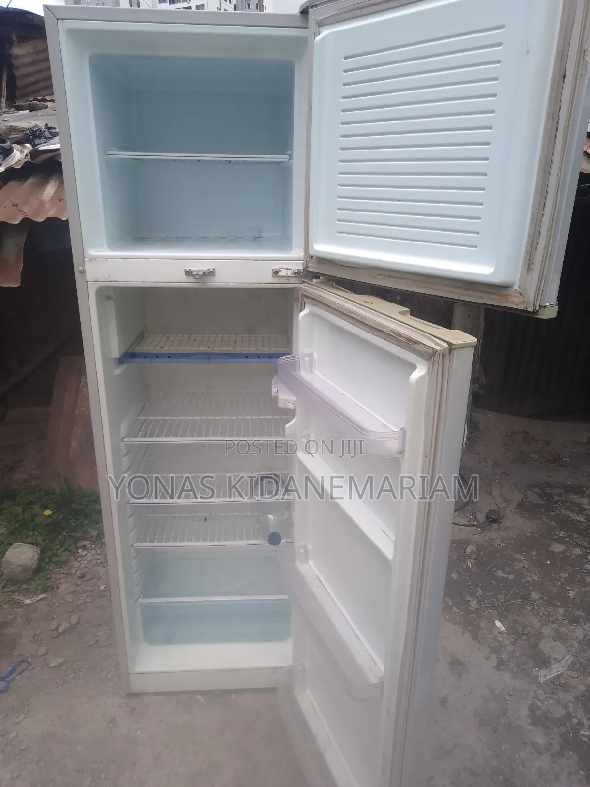 Refrigerator
