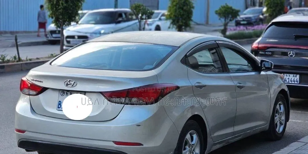 Hyundai Elantra 2015 Pink
