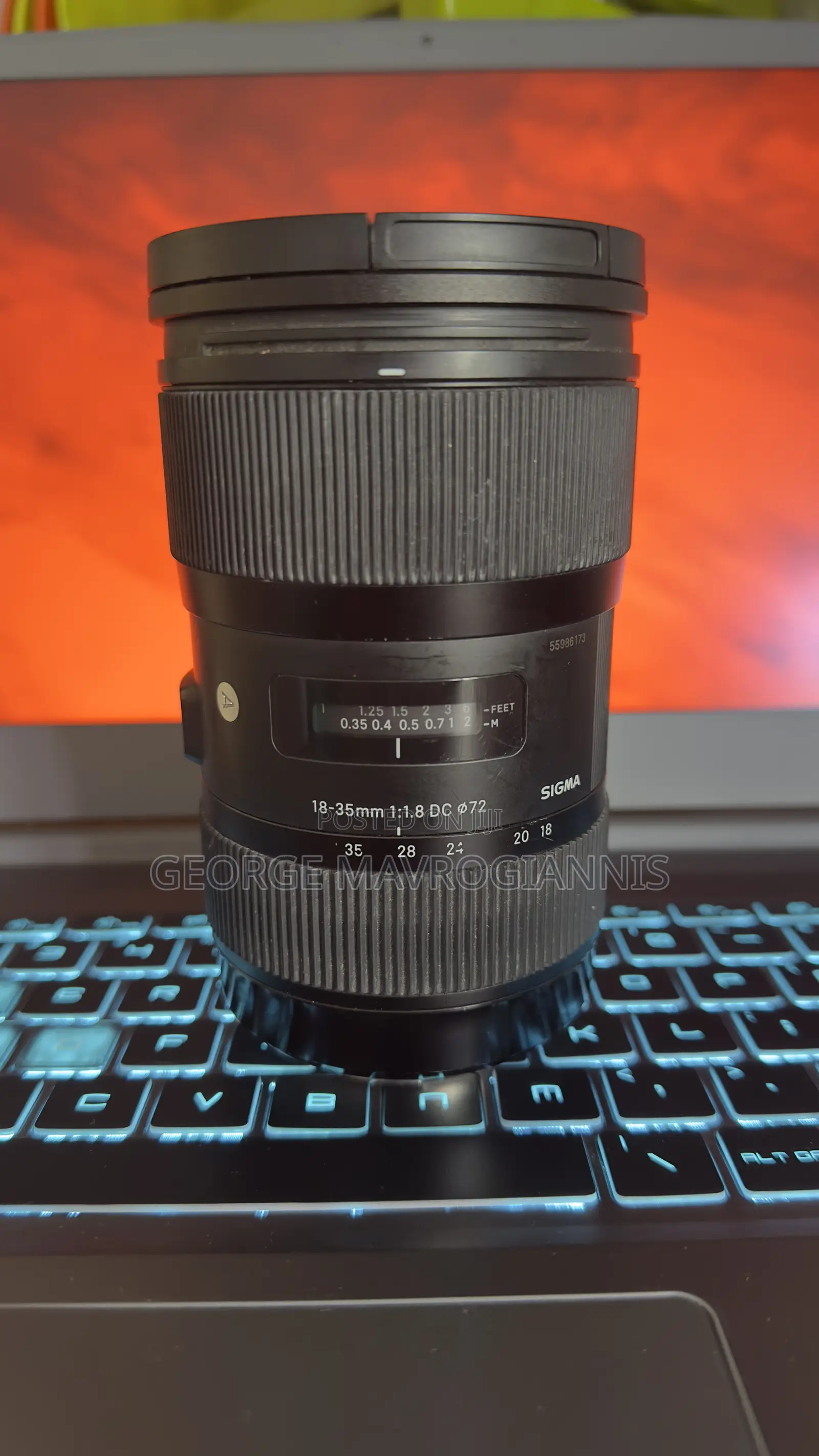 Sigma Crop 18-35mm F1.8 Dc HSM Wide Angle Zoom for Canon Ef Mount
