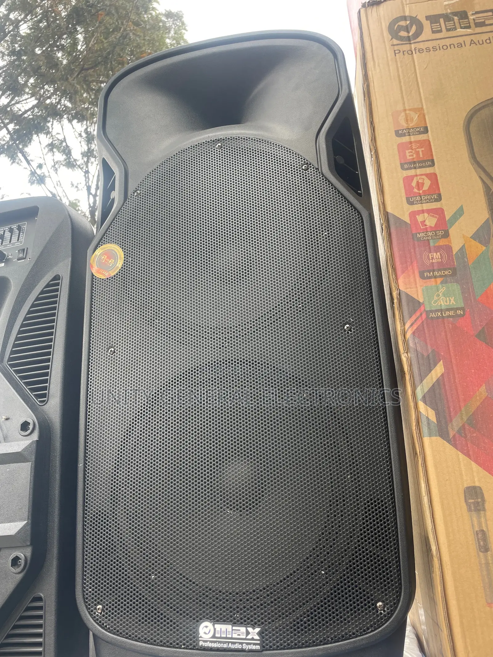 Max Speaker