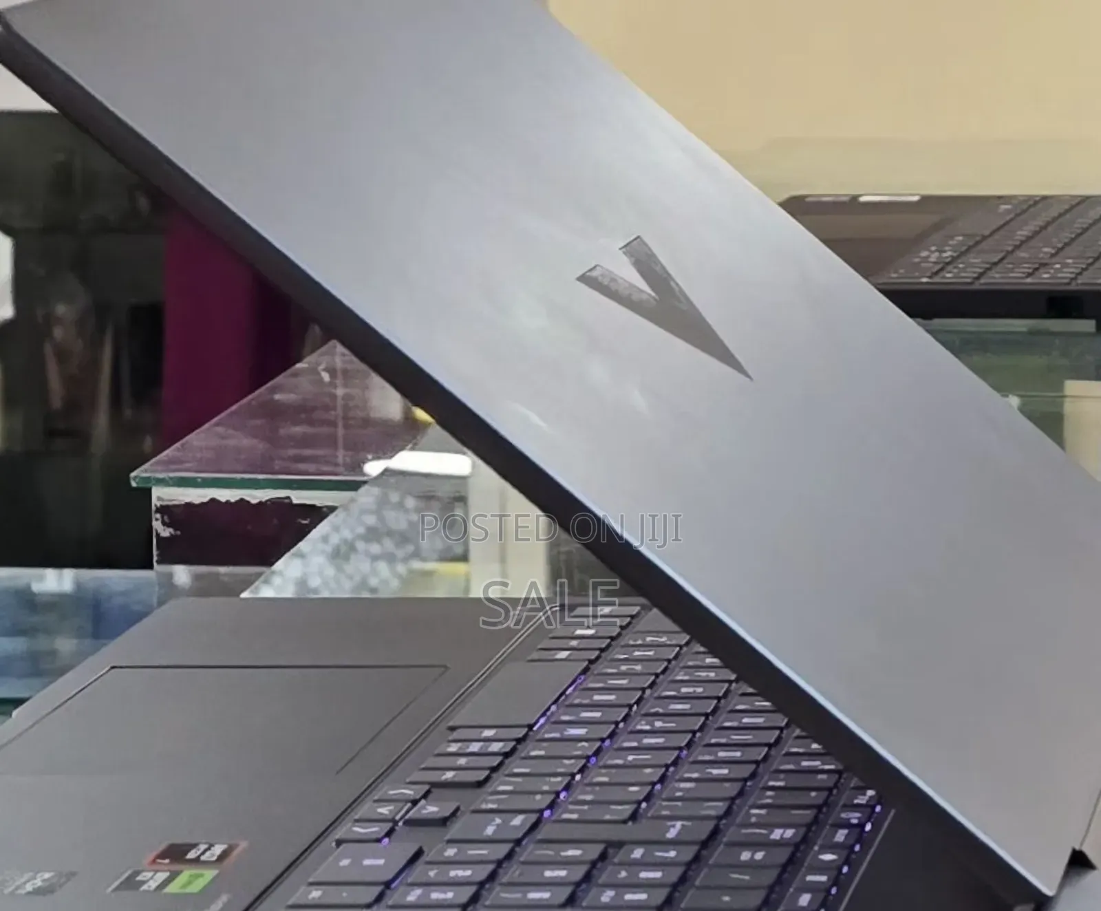 New Laptop HP Victus 15 16GB AMD Ryzen 7 SSD 1T