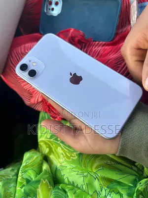 Apple iPhone 11 64 GB Purple