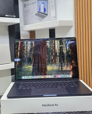 New Laptop Apple MacBook Air 2025 M4 15-inch 16GB Apple M4 SSD 256GB