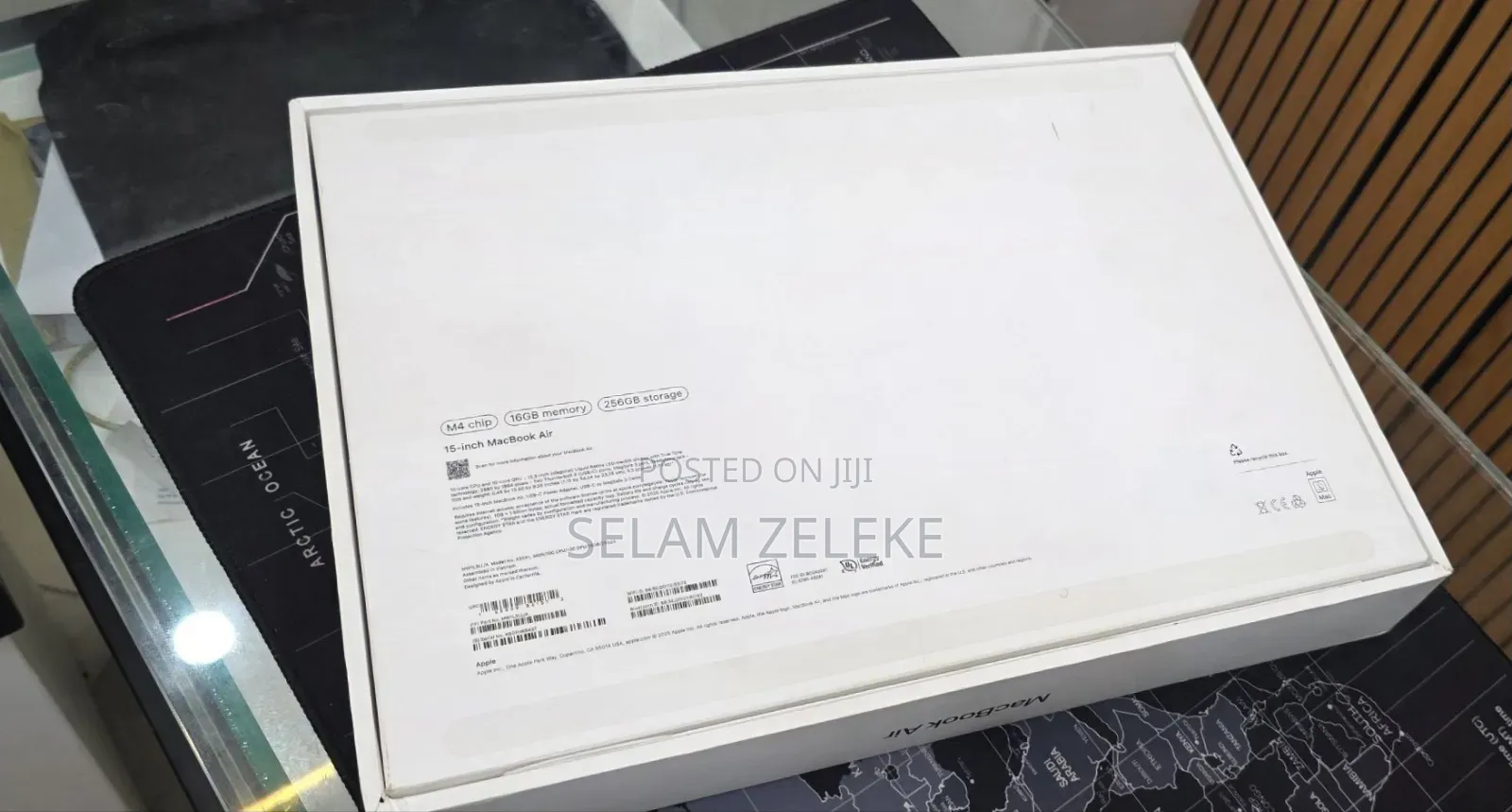 New Laptop Apple MacBook Air 2025 M4 15-inch 16GB Apple M4 SSD 256GB