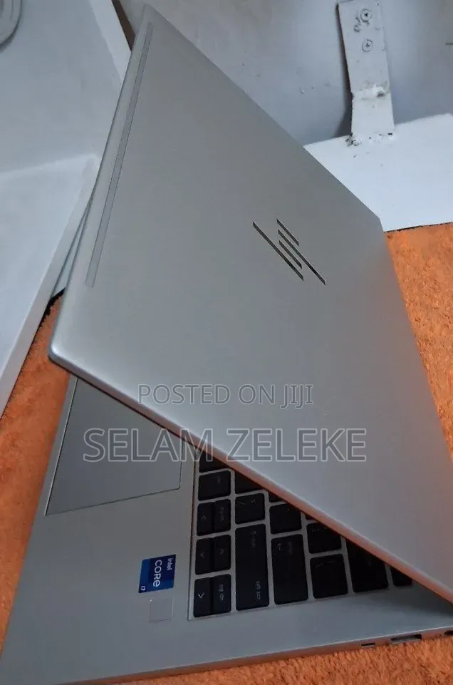 New Laptop HP EliteBook 840 G9 16GB Intel Core i7 SSD 512GB