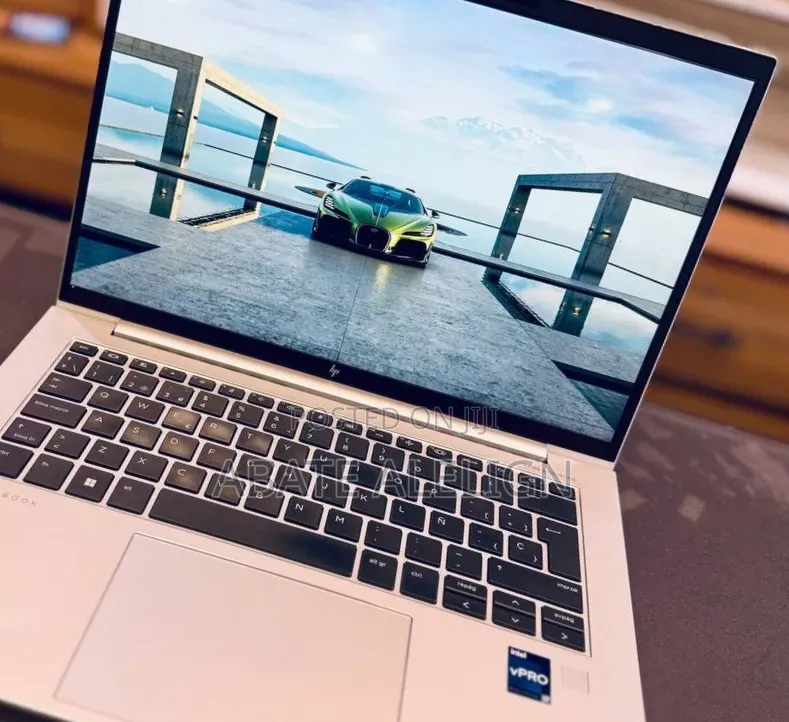 New Laptop HP EliteBook 840 G9 16GB Intel Core i7 SSD 512GB
