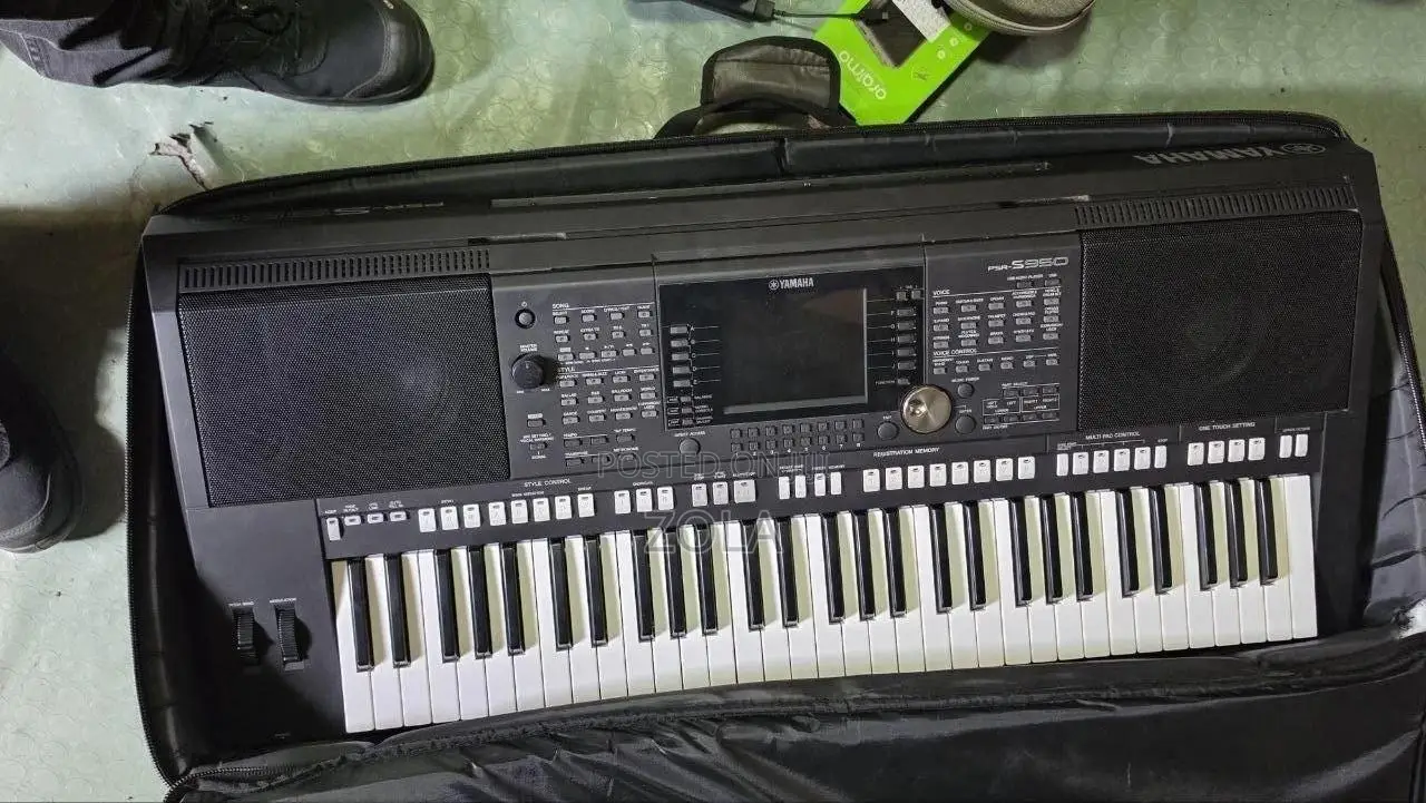 Yamaha PSR 950 by New