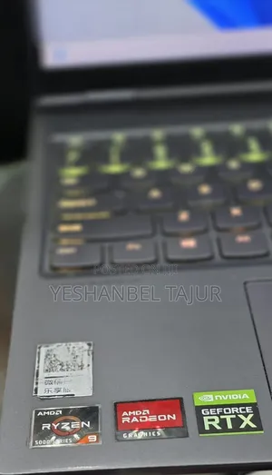 New Laptop Lenovo Legion 5 16GB AMD Ryzen 7 SSD 1T