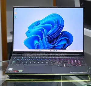 New Laptop Lenovo 16GB AMD Ryzen 9 SSD 1T