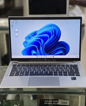 New Laptop HP EliteBook 830 G8 16GB Intel Core i5 SSD 512GB