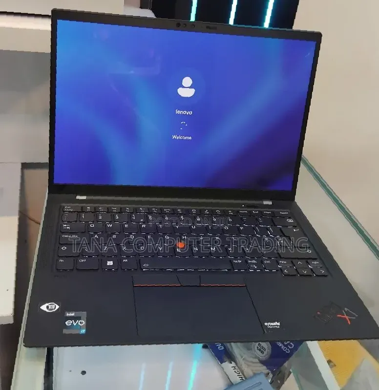 New Laptop Lenovo ThinkPad X1 Carbon 16GB Intel Core i7 SSD 512GB