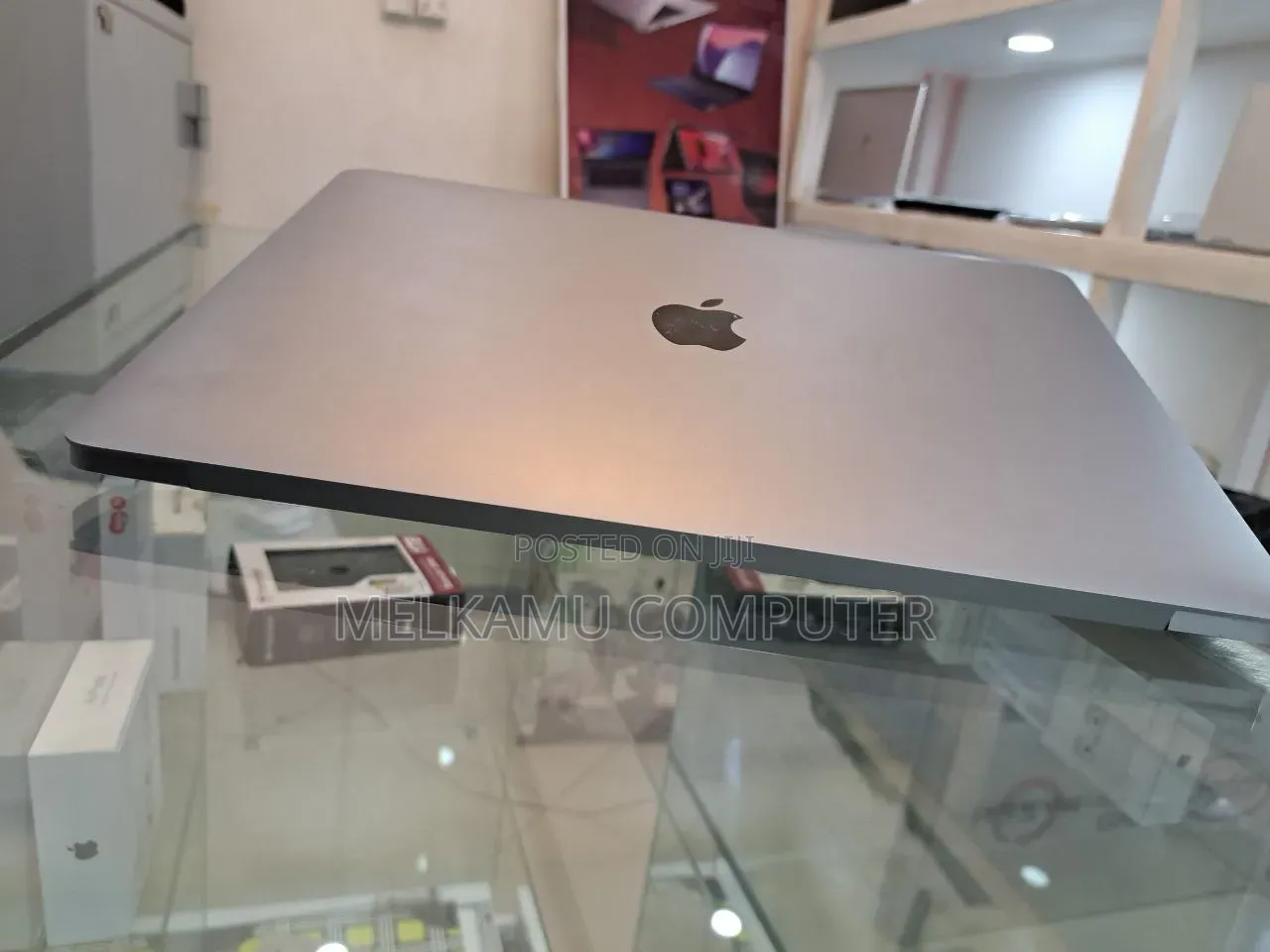 New Laptop Apple MacBook Air 2020 8GB Intel Core i3 SSD 256GB