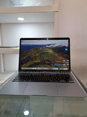 New Laptop Apple MacBook Air 2020 8GB Intel Core i3 SSD 256GB