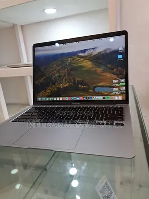 New Laptop Apple MacBook Air 2020 8GB Intel Core i3 SSD 256GB