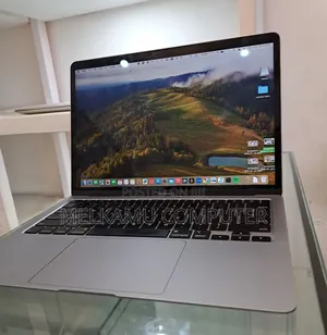 New Laptop Apple MacBook Air 2020 8GB Intel Core i3 SSD 256GB