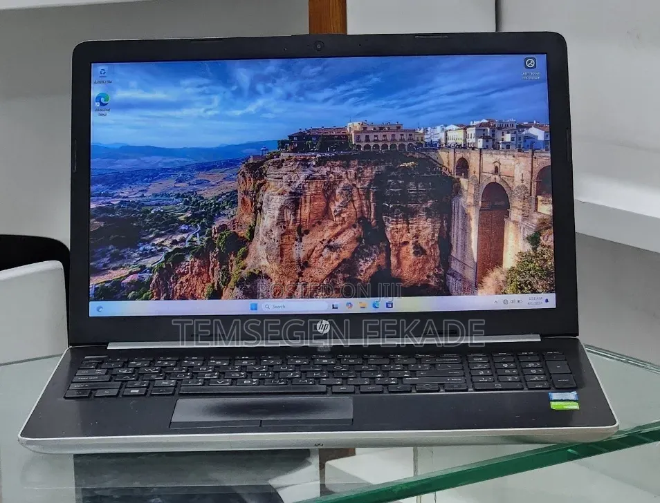 New Laptop HP Stream Notebook 8GB Intel Core i7 SSD 1T