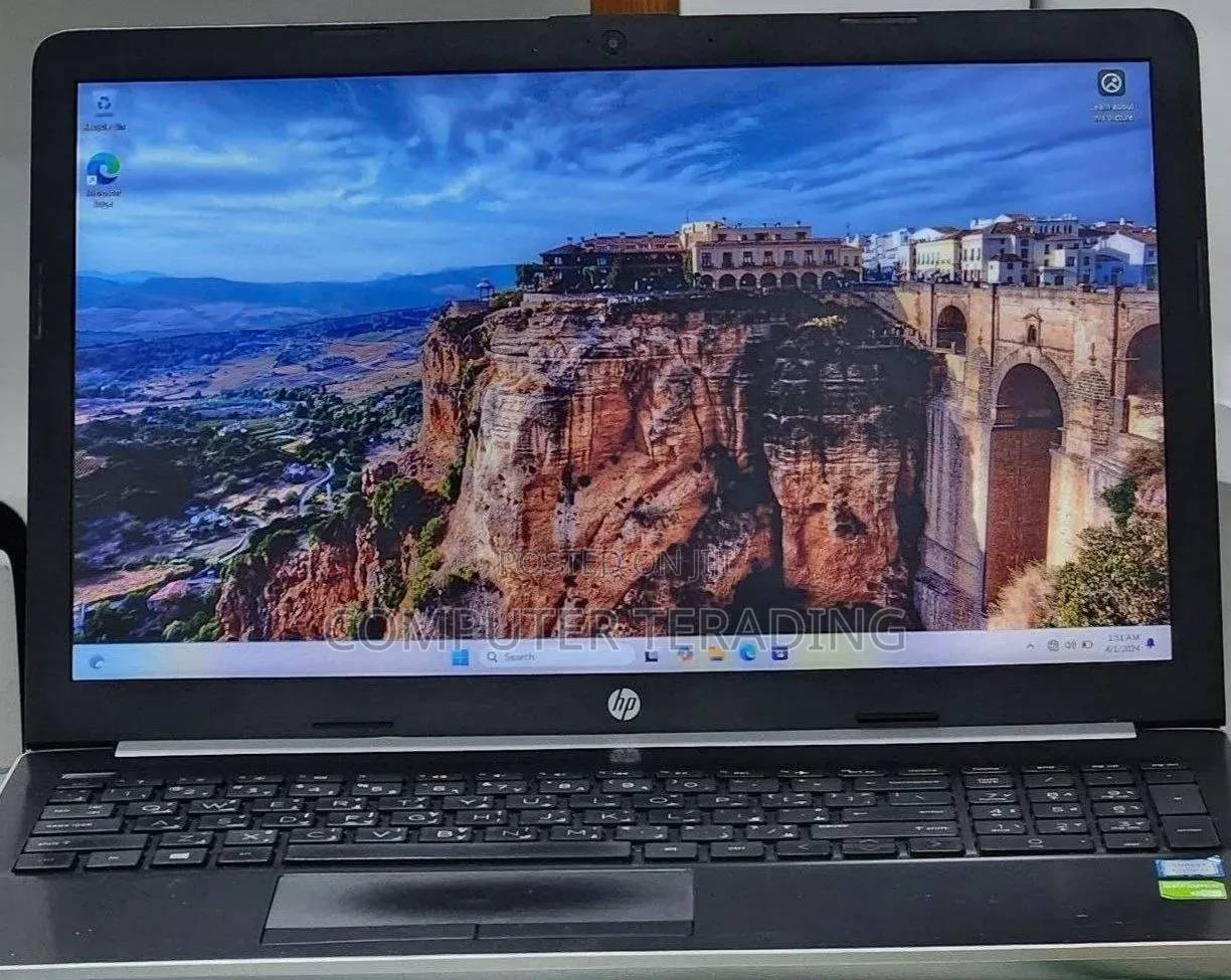 New Laptop HP Stream Notebook 8GB Intel Core i7 HDD 1T