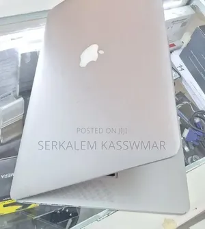 New Laptop Apple MacBook Pro 2014 16GB Intel Core i7 SSD 256GB