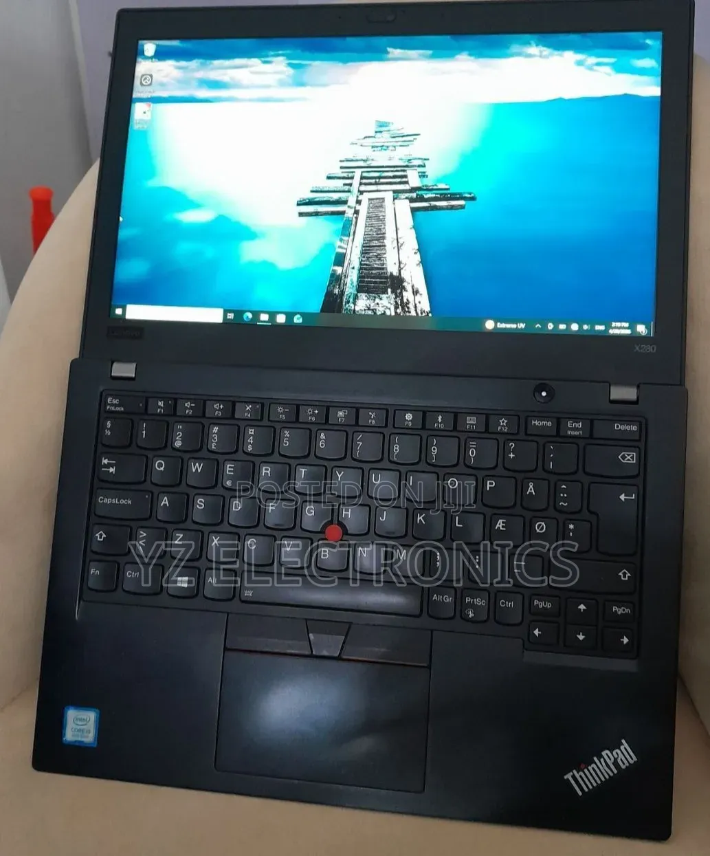 New Laptop Lenovo ThinkPad X280 8GB Intel Core i5 SSD 256GB