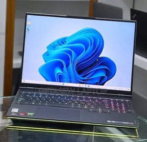 New Laptop Lenovo Legion 7 16GB Intel Core i9 SSD 1T
