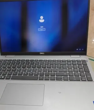 New Laptop Dell Latitude 5310 16GB Intel Core i7 SSD 512GB