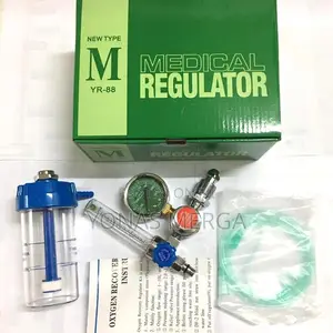 (Oxygen Regulator and Oxygen Tank)