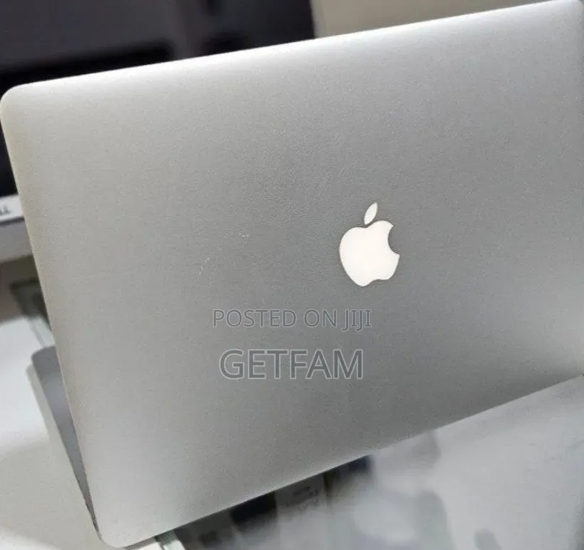 New Laptop Apple MacBook 2015 16GB Intel Core i7 SSD 256GB