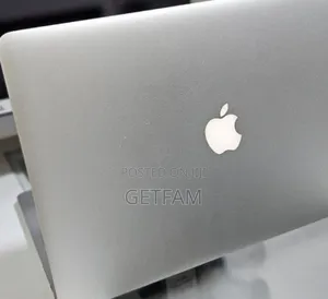 New Laptop Apple MacBook 2015 16GB Intel Core i7 SSD 256GB