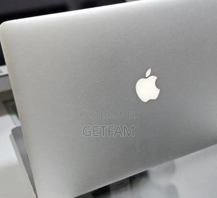 New Laptop Apple MacBook 2015 16GB Intel Core i7 SSD 256GB