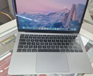 New Laptop Apple MacBook Air 2018 8GB Intel Core i5 SSD 128GB